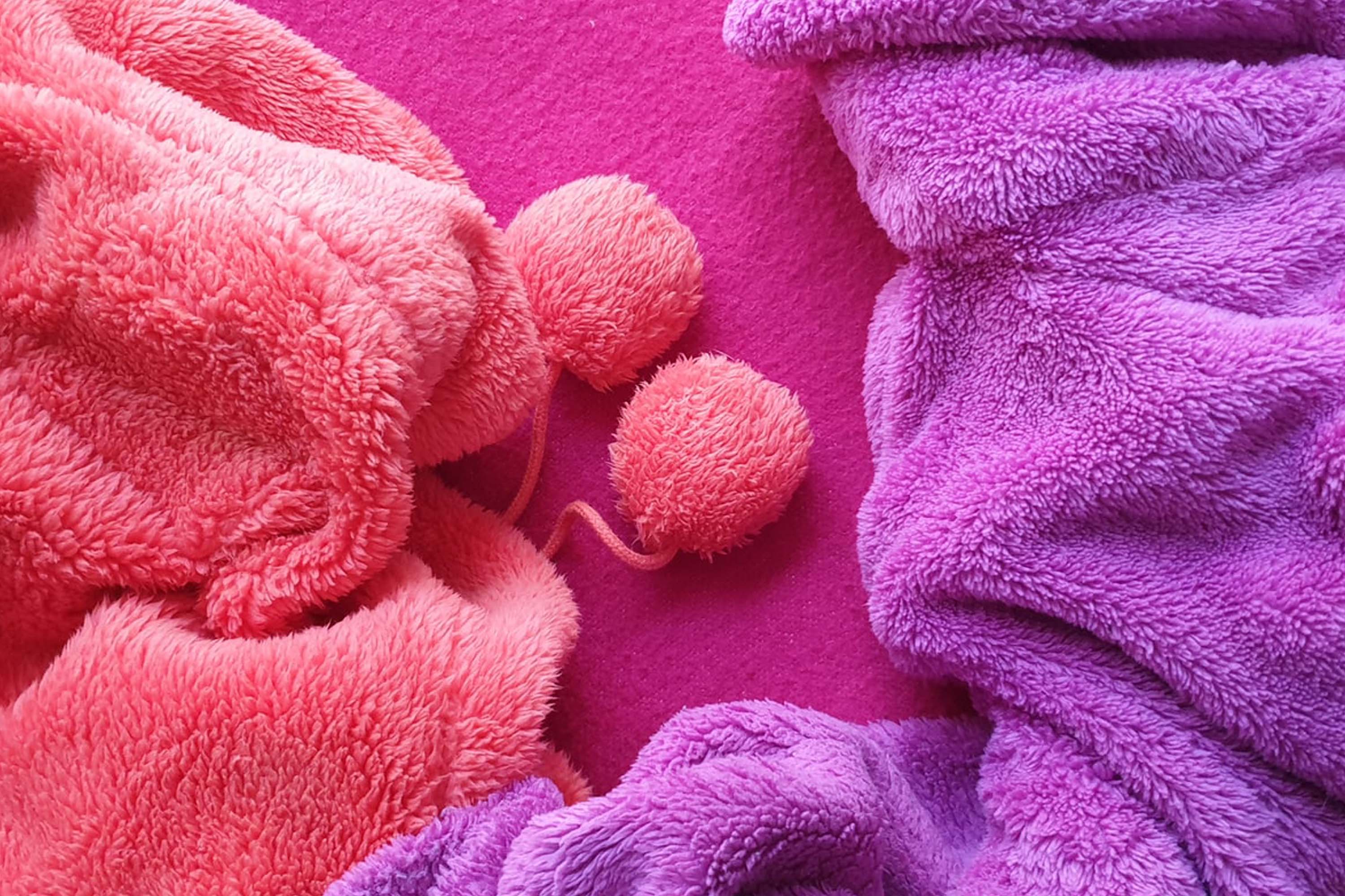 Cotton Blanket vs. Wool Blanket vs. Fleece Blanket: Which is best?